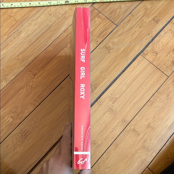 Surf Girl Roxy - Hardcover Coffee Table Book - Picture 4 of 6